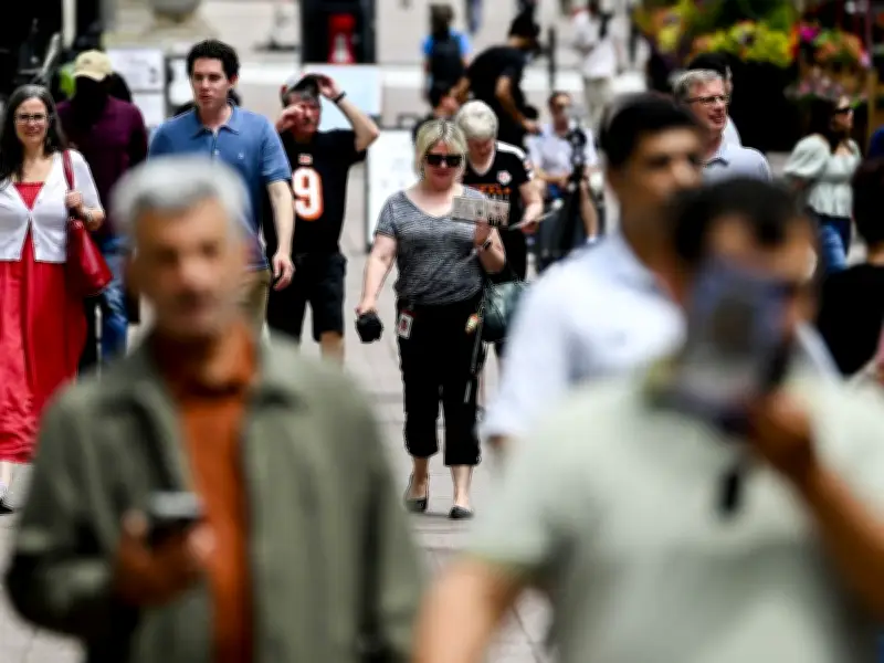 Federal public servants back in office 4 days a week as of July 6