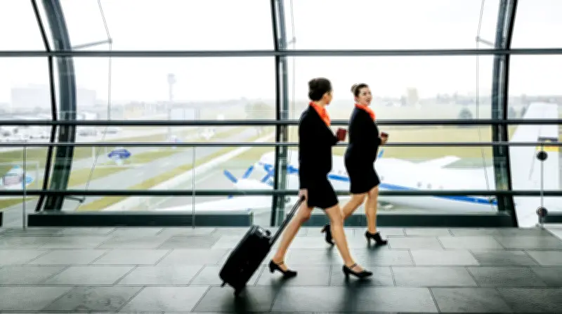 Flight Attendants Reveal 10 Behaviors They Avoid as Passengers
