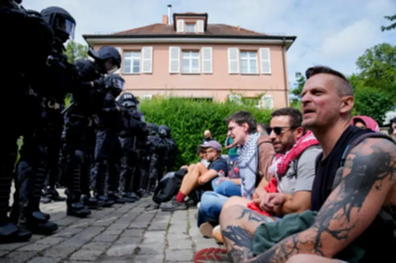 Germany Far-Right Party Elects Leaders as Protests and Police Clash