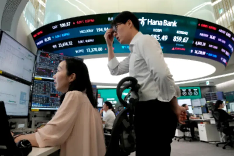 Global Markets Mixed as Korean Shares Slump Despite AI-Led Rebound on Wall Street