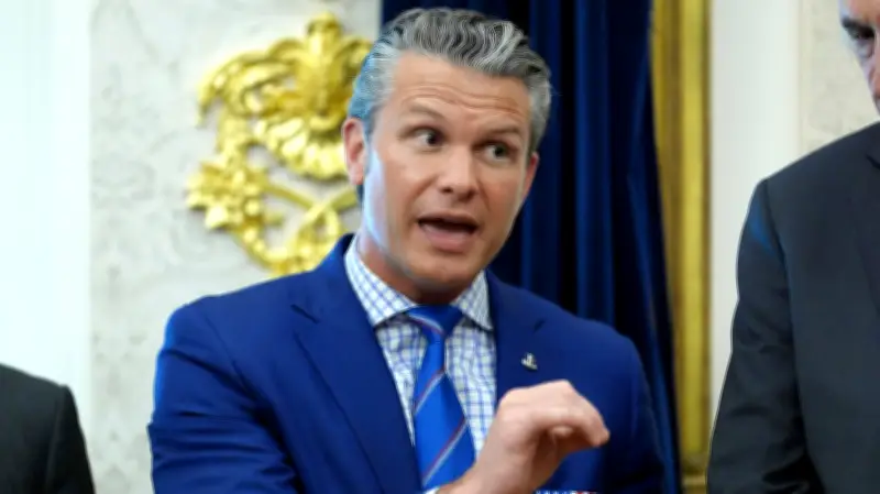 Hegseth Calls Protesters 'Ingrates' as Guards Wait in Heat