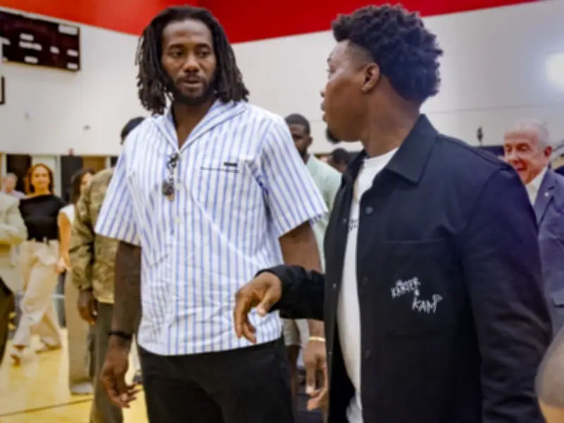 Kawhi Leonard Surprises Kyle Lowry at Raptors Retirement Event