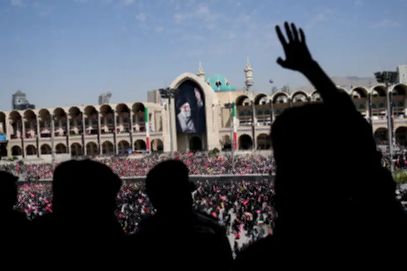 Khamenei Funeral Begins; Mojtaba Khamenei Signals Continuity