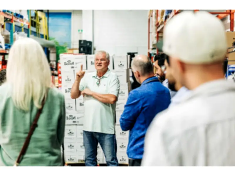 Meridian Deepens Community Impact With Local Connections Week and Good Neighbour Day