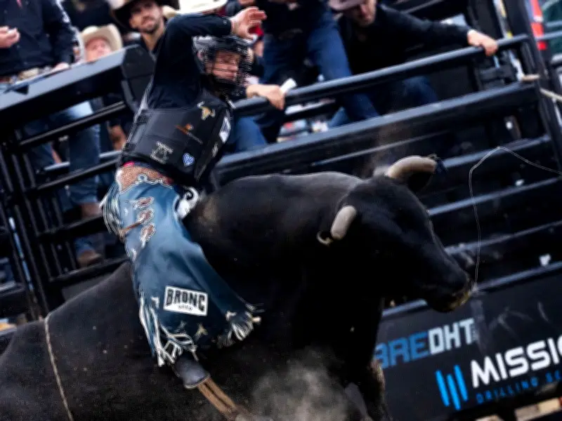 Nick Tetz shines in Calgary Bullbustin' return after injury