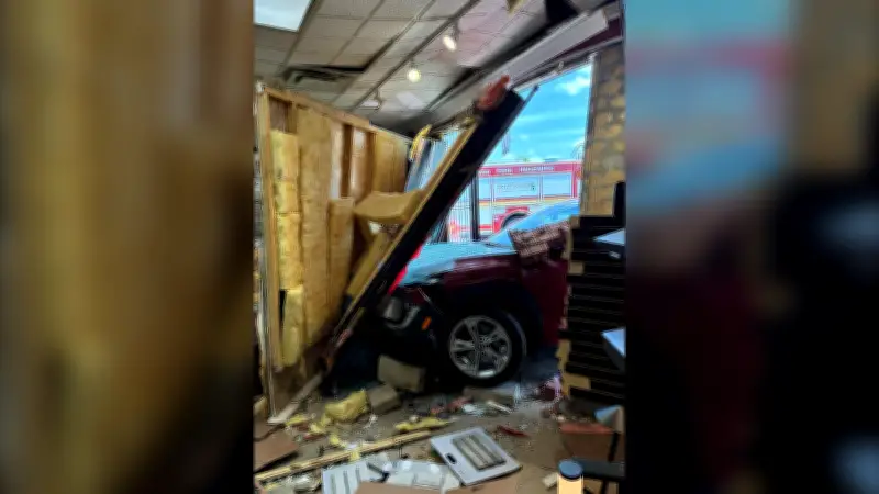 Ottawa Firefighters Respond to Two Vehicle-Building Crashes