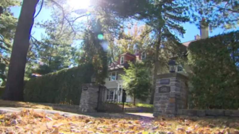 Petition seeks end to federal funding for Opposition leader's Ottawa residence