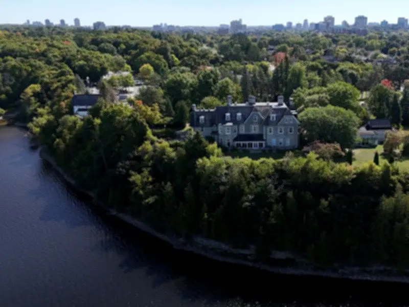 Plan to Fix 24 Sussex Finally Announced After Decade of Delay