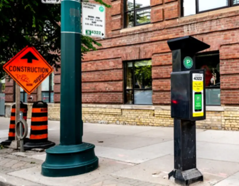 RapidTO Rollout on Bathurst St. Eliminates Parking Spots Amid City Hall Clash