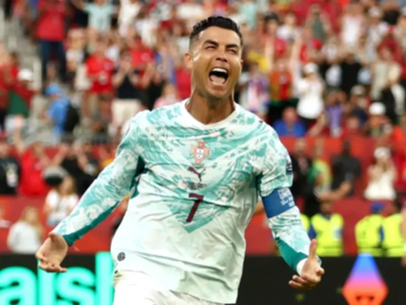 Ronaldo Shines as Portugal Beats Croatia 2-1 in World Cup Thriller