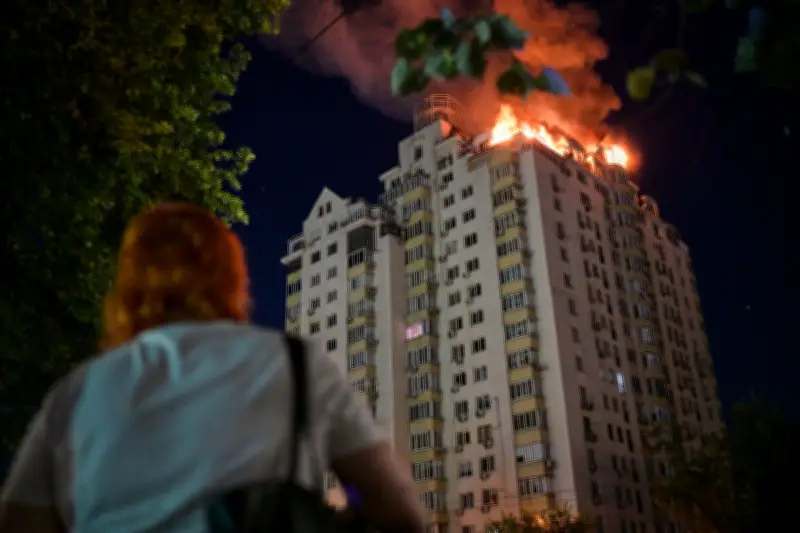 Russian Missile Attack on Kyiv Shakes City for Hours