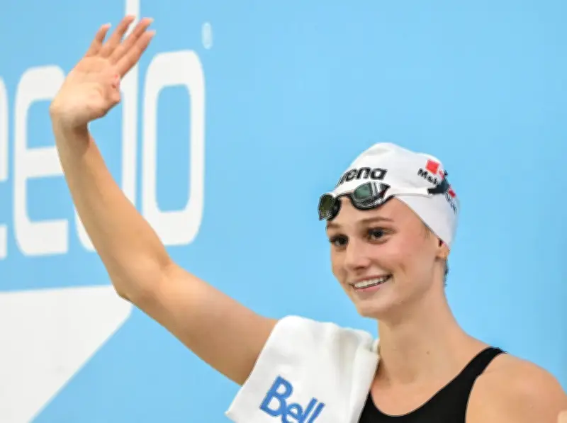 Summer McIntosh breaks women's 200m butterfly world record at Canadian trials