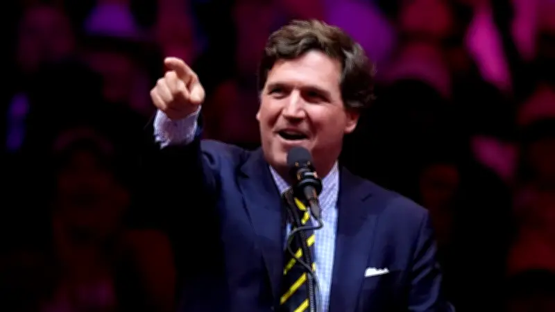 Tucker Carlson Vows to Build Third Party After GOP Breakup