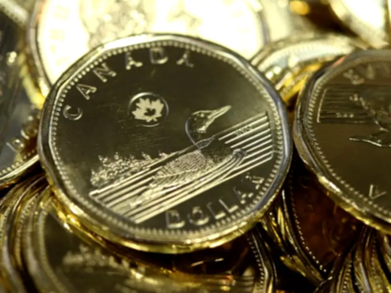 Why the Canadian Dollar Could Avoid Falling Below 70 Cents US — For Now