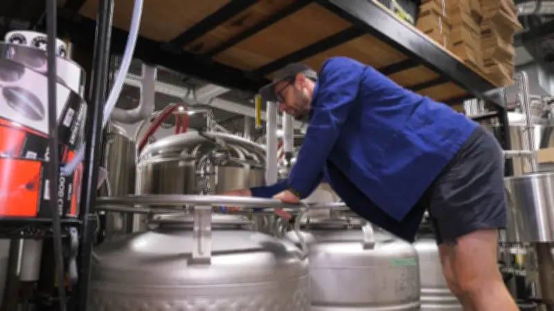 Winnipeg company turns unused fruit into cider, hailed as 'exceptional'