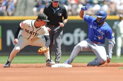 Blue Jays' Offensive Woes Continue in 4-0 Loss to Mariners, Series Ends with Paltry Nine Hits