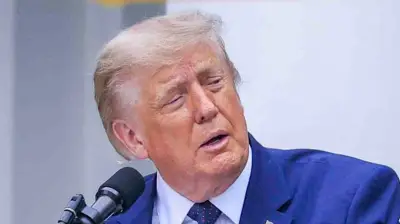 Trump Covets Gilded Bell at Wall Street Opening Ceremony