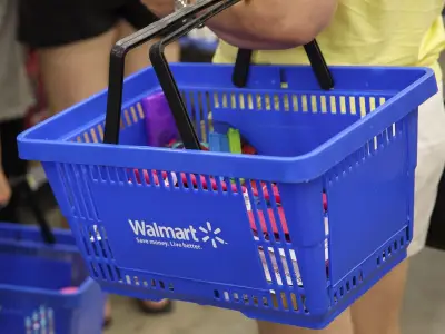 Trump Says Walmart Will Lower Prices for U.S. Semiquincentennial
