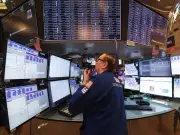 Magnificent Seven Loses Market Swagger as AI Trade Spreads Beyond Behemoths