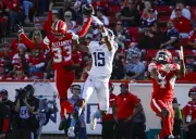Vernon Adams Jr. throws 6 TDs, rushes for another in Stampeders' 58-36 win over Argos